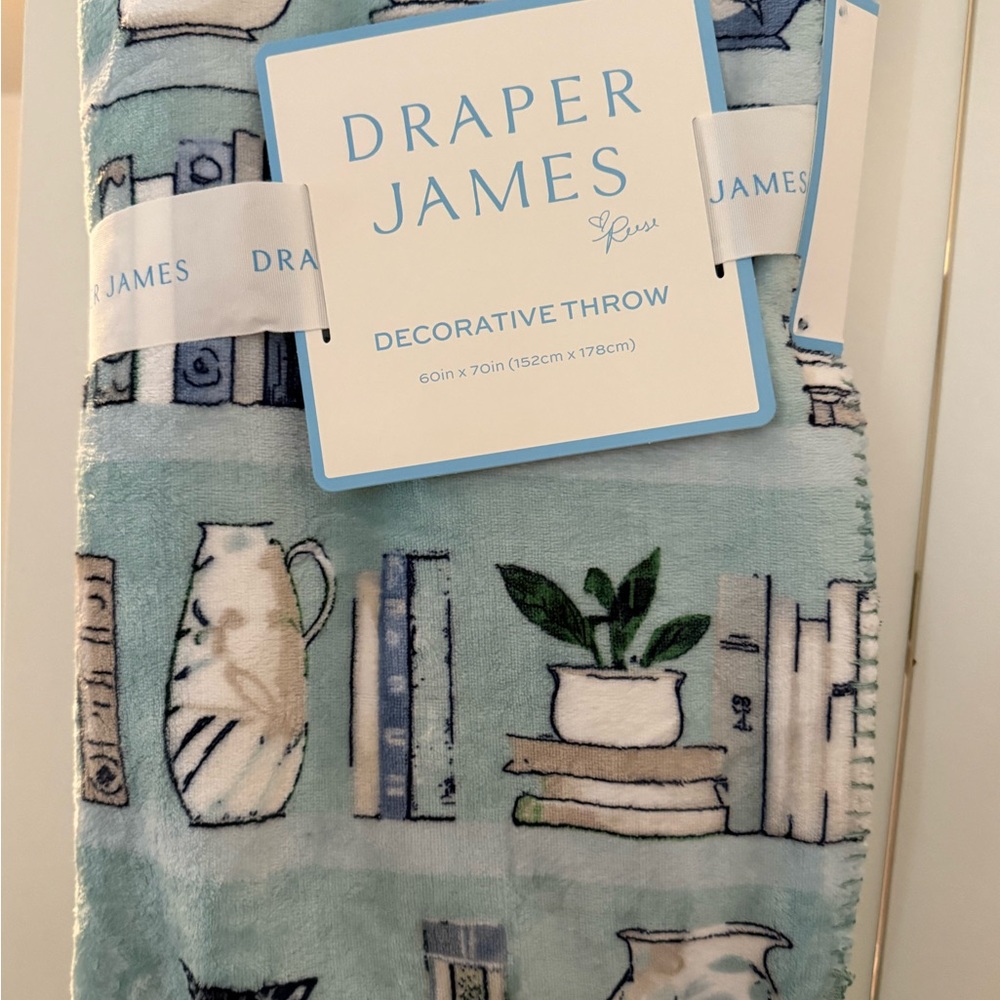 Draper James Bookish Decorative Throw